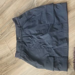 ATHLETA Black Trekkie Cargo Hiking Skirt 2